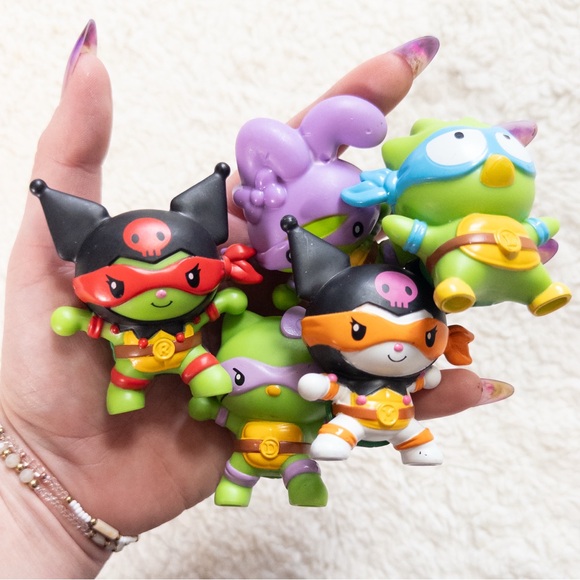 McDonald’s Sanrio Hello Kitty x TMNT Happy Meal Toys - Picture 4 of 5